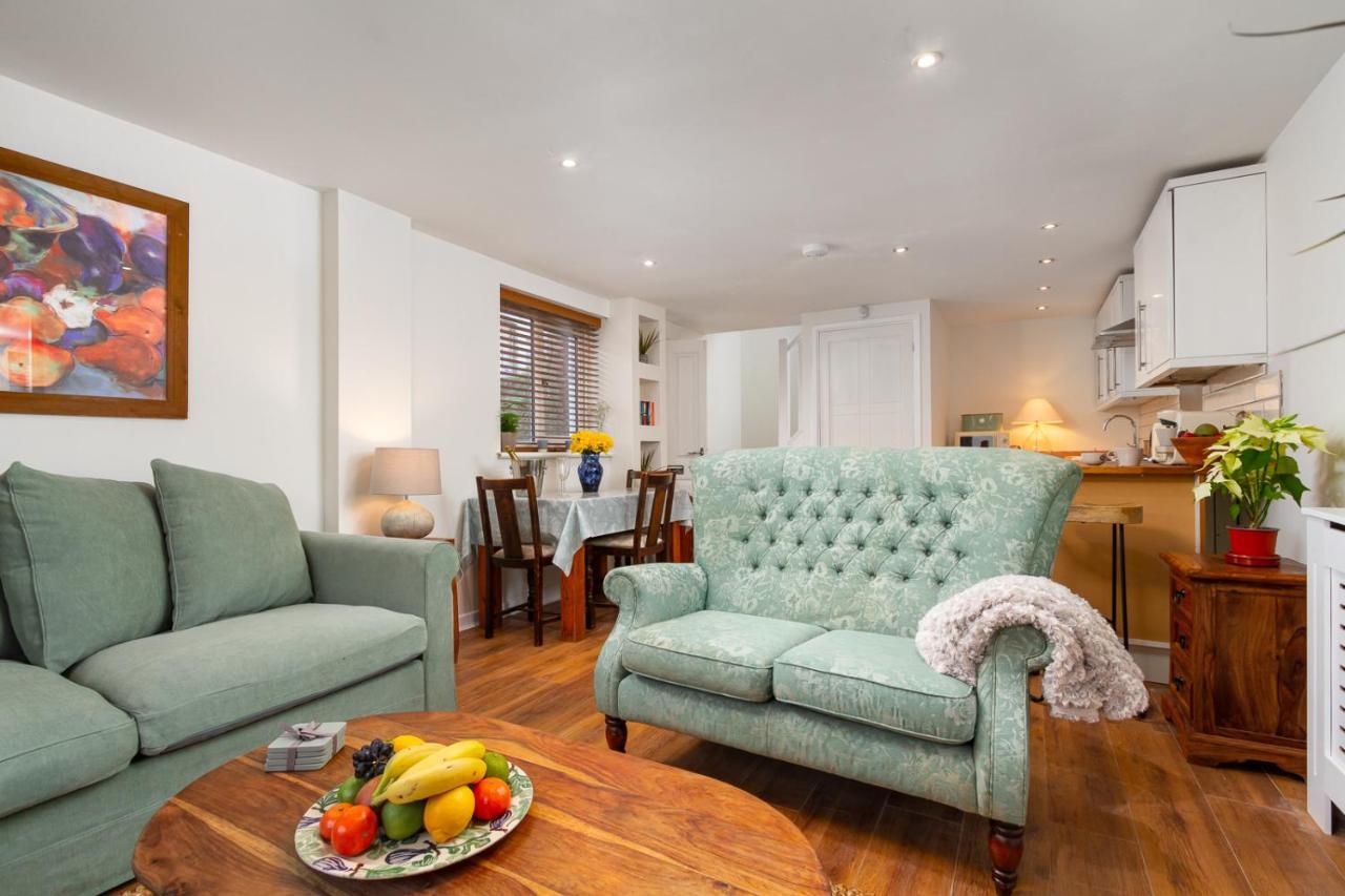 The Coach House, Centrally Located Detached Coach House Cardiff Exterior foto